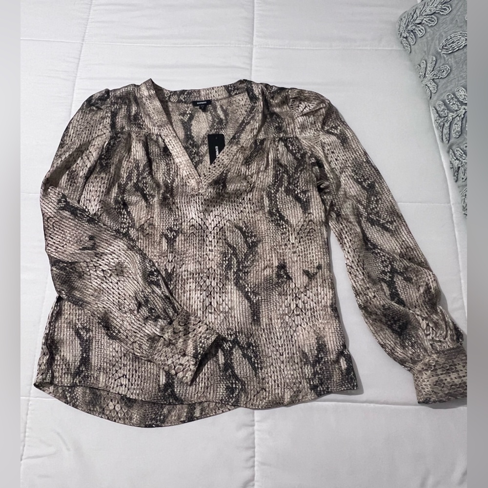 Express Snake Print Blouse in Black and Cream